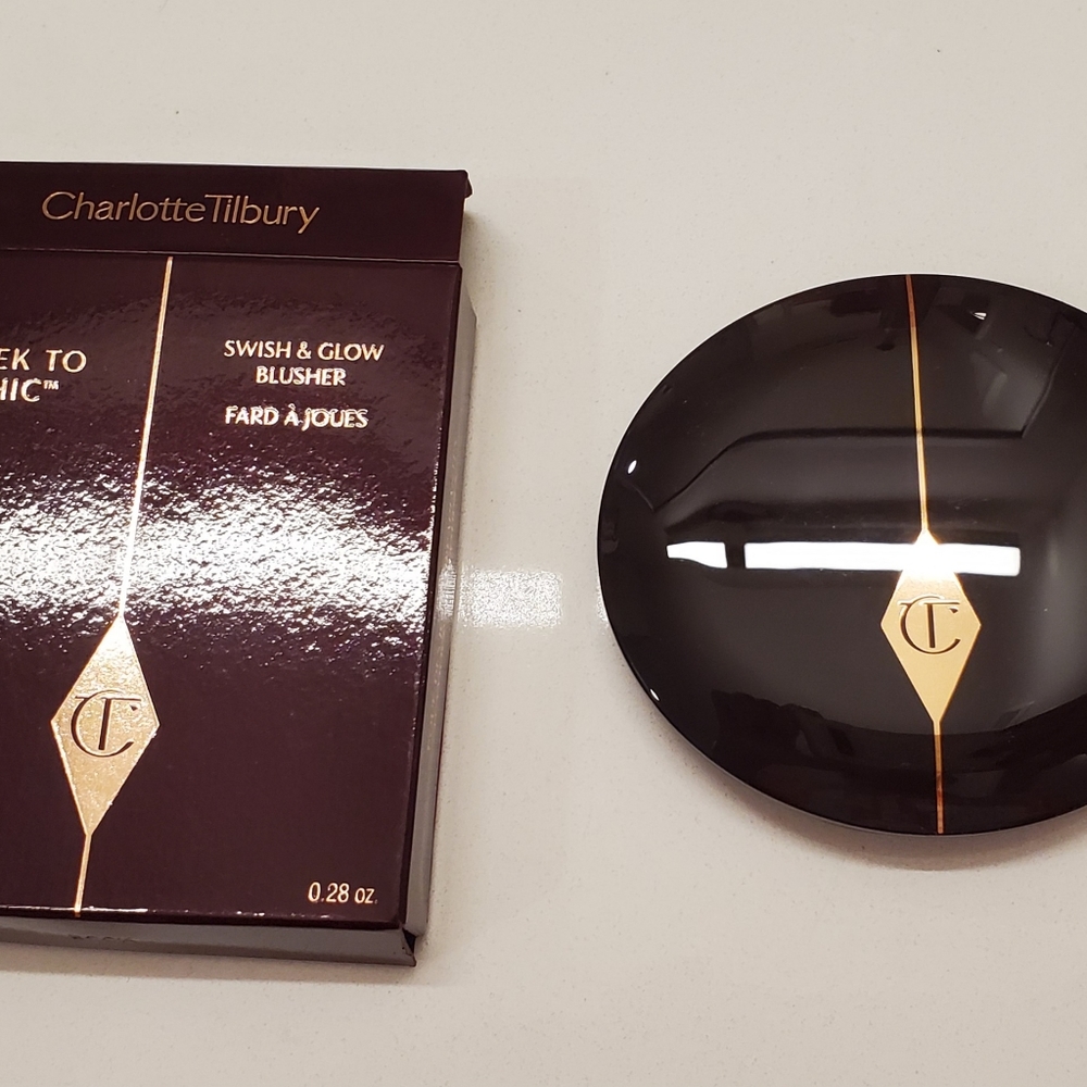 Charlotte Tilbury Cheek to Chic Blush Pillow Talk